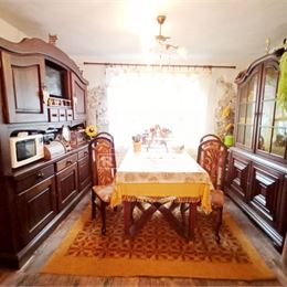 Na predaj dvojgeneračný rodinný dom po rekonštrukcií v podtatranskej obci Veľký Slavkov