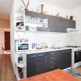 Veľký 2-izbový byt s balkónom na ul. S.H. Vajanského, Nové Zámky – 62,81m2
