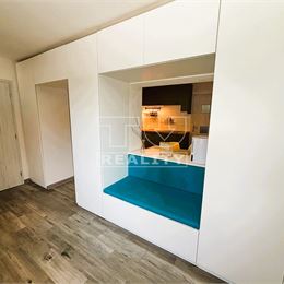 TUreality ponúka na predaj 3-izbový rodinný dom -110 m², na pozemku 329 m² - v obci Veľká Budafa (Holice).