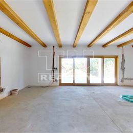 Rezervované!!!Znížená cena!!!Na predaj skvelá nehnuteľnosť 4 izbový rodinný dom Horné Štitáre 150 m2
