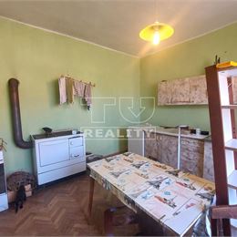 Na predaj 3 izbový rodinný dom v pôvodnom stave s krásnym veľkorysým pozemkom 3100 m2 Horné Obdokovce