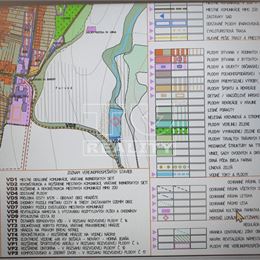 POZEMOK 2371 m2 / Skačany - Partizánske/ Príroda