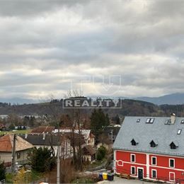 1-IZBOVÝ BYT V NOVOSTAVBE, TEHLA, BALKÓN, SÚKROMNÉ PARKOVACIE MIESTO