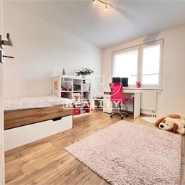 Na predaj zrekonštruovaný 3-izbový byt s balkónom, Svit, 66 m2