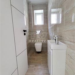 Na predaj 3-izbový byt s balkónom a parkovaním, Poprad – Veľká, 103 m2