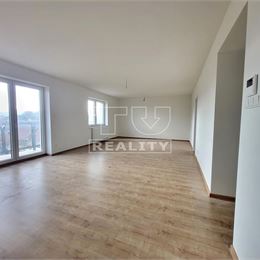 Na predaj 3-izbový byt s balkónom a parkovaním, Poprad – Veľká, 103 m2