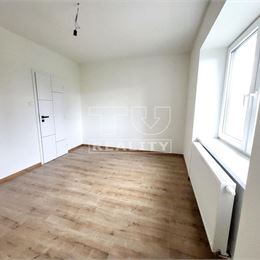 Na predaj 3-izbový byt s balkónom a parkovaním, Poprad – Veľká, 103 m2