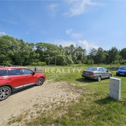 Pozemok/ DUBOVÉ/ Turčianske Teplice/ 760 m2/