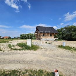 Pozemok/ DUBOVÉ/ Turčianske Teplice/ 760 m2/