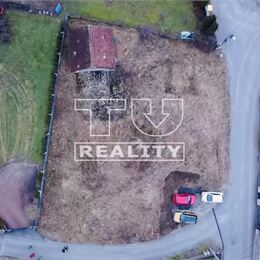 STAVEBNÝ POZEMOK O VÝMERE 911m2 - Lietavská Svinná - Babkov