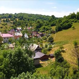 !!!! ZNÍŽENÁ CENA!!!! Na predaj slnečný ,krásny pozemok za výhodnú cenu, 864 m2 - obec Môlča