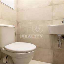 Na predaj pekný, kompletne prerobený 3-izbový byt Hliny 8 o výmere 69m2 s 2 balkónmi