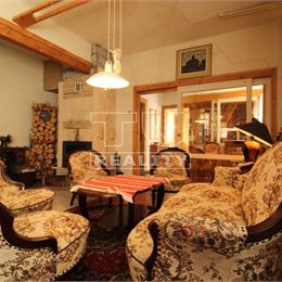 NA PREDAJ VEĽMI ZAUJÍMAVÝ VIDIECKY DOMČEK NA LIPTOVE - V PODTATRANSKEJ OBCI PRIBYLINA