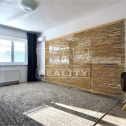 Zaujímavý 2 izbový byt s vlastným parkovným státím, terasou a pivnicou, PEZINOK, 60,63 m2