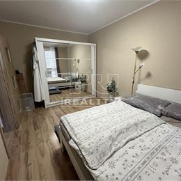 Na predaj 3 izbový družstevný byt, 63 m2, Sereď