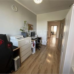 Na predaj 3 izbový družstevný byt, 63 m2, Sereď