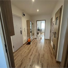 Na predaj 3 izbový družstevný byt, 63 m2, Sereď