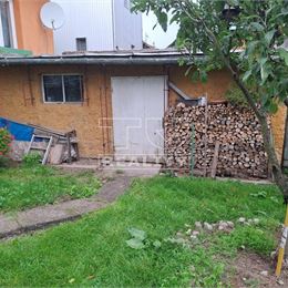 RODINNÝ DOM V RAJEC , 450m2 pozemok