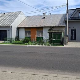 RODINNÝ DOM V RAJEC , 450m2 pozemok