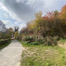 REKREAČNÝ POZEMOK 1154m2 DÚBRAVA