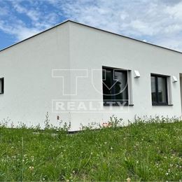 4-IZBOVÝ RODINNÝ DOM S GARÁŽOU, 143m2, PRÍSTAVNÁ, TRENČÍN