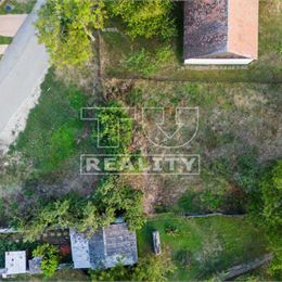 Exkluzívne na predaj práve pre Vás!** pozemok vhodný na výstavbu rodinného domu ** Popudinské Močidľany **