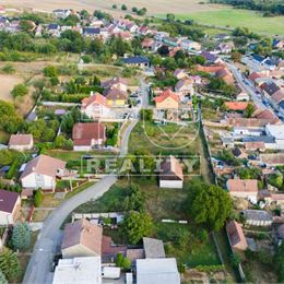 Exkluzívne na predaj práve pre Vás!** pozemok vhodný na výstavbu rodinného domu ** Popudinské Močidľany **