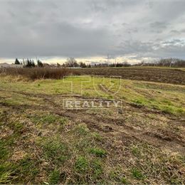 Zaujímavý pozemok na stavbu domu, 607 m2,