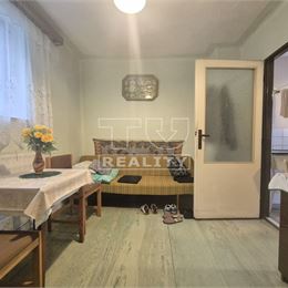 Na predaj rodinný dom v obci Obyce, pozemok 1127 m2