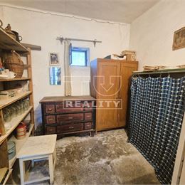 Na predaj rodinný dom v obci Obyce, pozemok 1127 m2