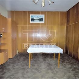 Rodinný dom s veľkým potenciálom s 5 izbami a veľkou záhradou, PEZINOK, 1.258 m2
