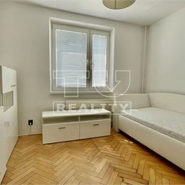 3i byt s loggiou vo vyhľadávanej lokalite, 64m2, Trnava
