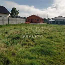 Stavebný pozemok v obci Považany, 658 m2