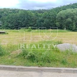 Stavebný pozemok Považská Bystrica-Jelšové, 882 m2