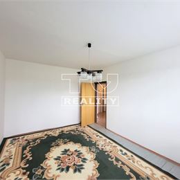 3 IZBOVÝ BYT S LODŽIOU 58 m2 TRENČÍN