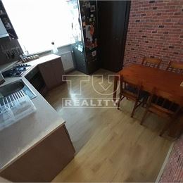 IBA U NÁS 3-IZBOVÝ BYT VRBOVÉ 81m2