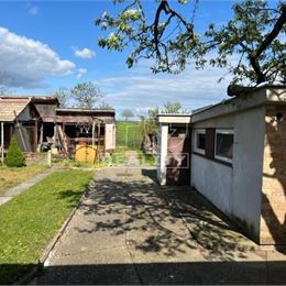 4 izb.RD 128 m2, pozemok 2748 m2 Močenok