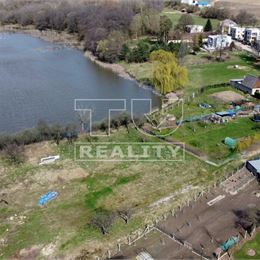 Stavebný pozemok 2x510m2, obec Paňovce 30 km od Košíc.