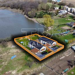 Stavebný pozemok 2x510m2, obec Paňovce 30 km od Košíc.