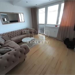 IBA U NÁS 3-IZBOVÝ BYT HLOHOVEC 83m2 + 16m2 terasa