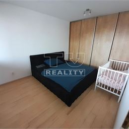 IBA U NÁS 3-IZBOVÝ BYT HLOHOVEC 83m2 + 16m2 terasa