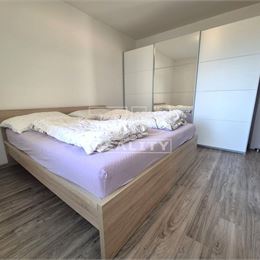 Na predaj priestranný bungalov s obytným podkrovím v obci Nitrianske Pravno