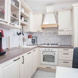 2-izbový, kompletne prerobený byt s balkónom blízko centra, Nové Zámky – 60,45m2