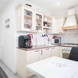 2-izbový, kompletne prerobený byt s balkónom blízko centra, Nové Zámky – 60,45m2