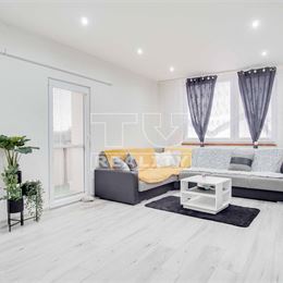 2-izbový, kompletne prerobený byt s balkónom blízko centra, Nové Zámky – 60,45m2