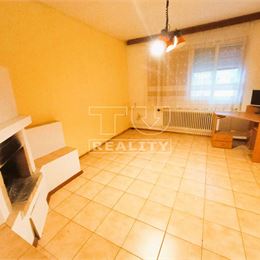 ZNÍŽENÁ CENA !!! Na predaj rodinný dom v obci Kovarce s pozemkom - 681m2