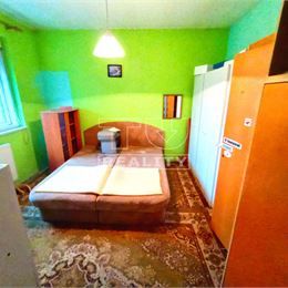 ZNÍŽENÁ CENA !!! Na predaj rodinný dom v obci Kovarce s pozemkom - 681m2
