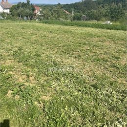 Exkluzívne na predaj stavebný pozemok v meste Beladice, 1000 m2