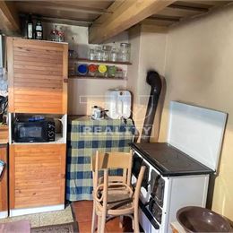 ZNÍŽENÁ CENA - KRÁSNA DREVENICA S HUMNOM, KAMENNÁ PORUBA , pozemok 440m2