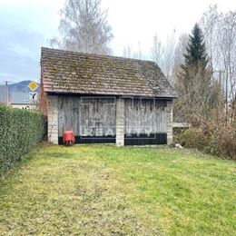 ZNÍŽENÁ CENA - KRÁSNA DREVENICA S HUMNOM, KAMENNÁ PORUBA , pozemok 440m2